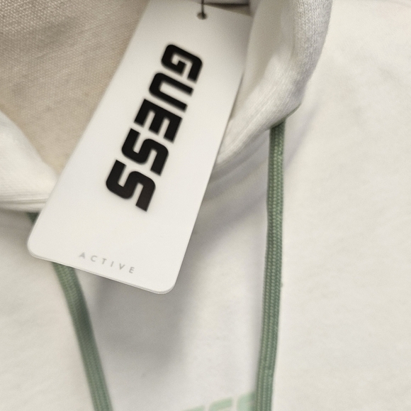 GUESS Tie Dye Cotton Crop Hooded Sweatshirt NEW - Picture 3 of 8